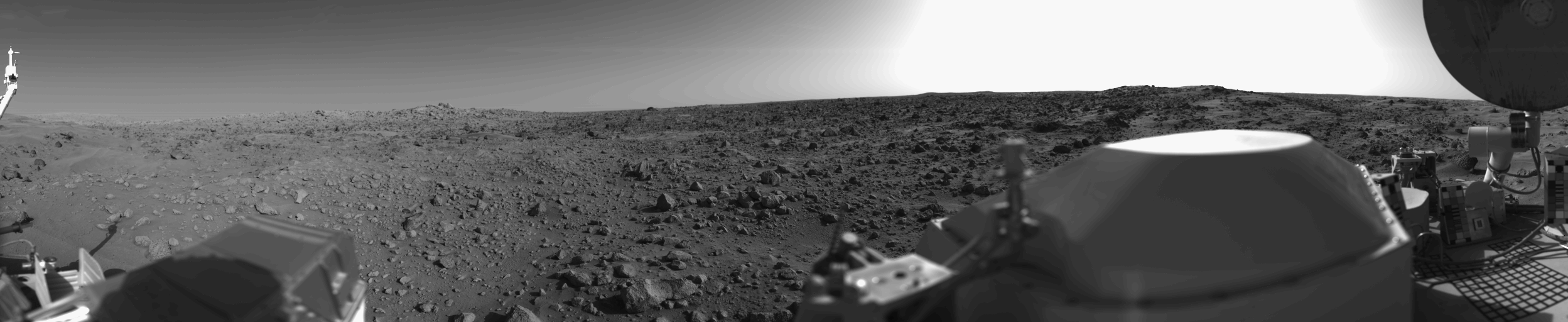 First panoramic view by Viking 1&nbsp;from the surface of Mars. Captured on July 20, 1976By "Roel van der Hoorn (Van der Hoorn)" - Own work based on images in the NASA Viking image archive., Public Domain, https://commons.wikimedia.org/w/index.php?c…