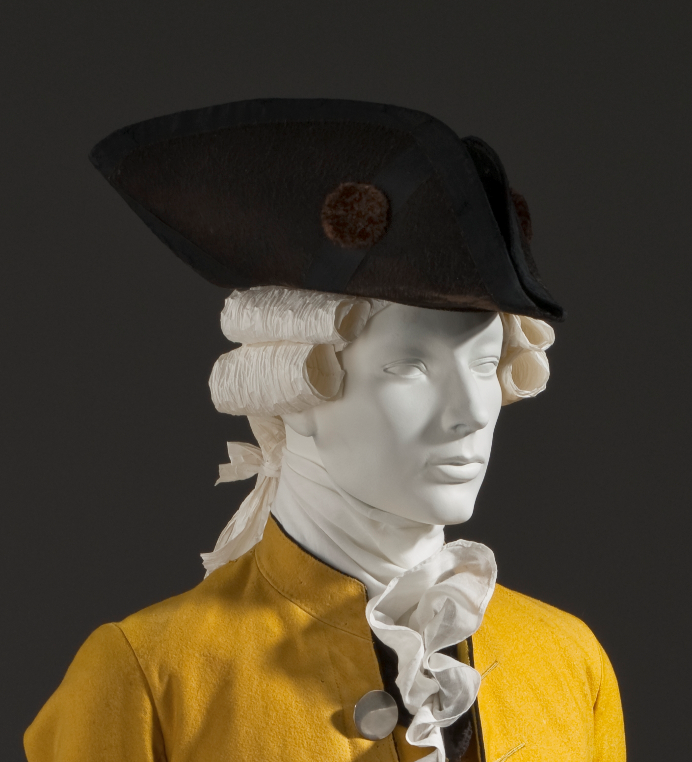 Tricorne hatBy Unknown - LACMA Image Library. Photograph LACMA.Derivative work: PKM (talk), Public Domain, https://commons.wikimedia.org/w/index.php?curid=14854853